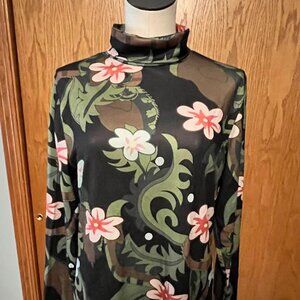 FAB FASHION PAISLEY FLORAL TURTLENECK "NEW"